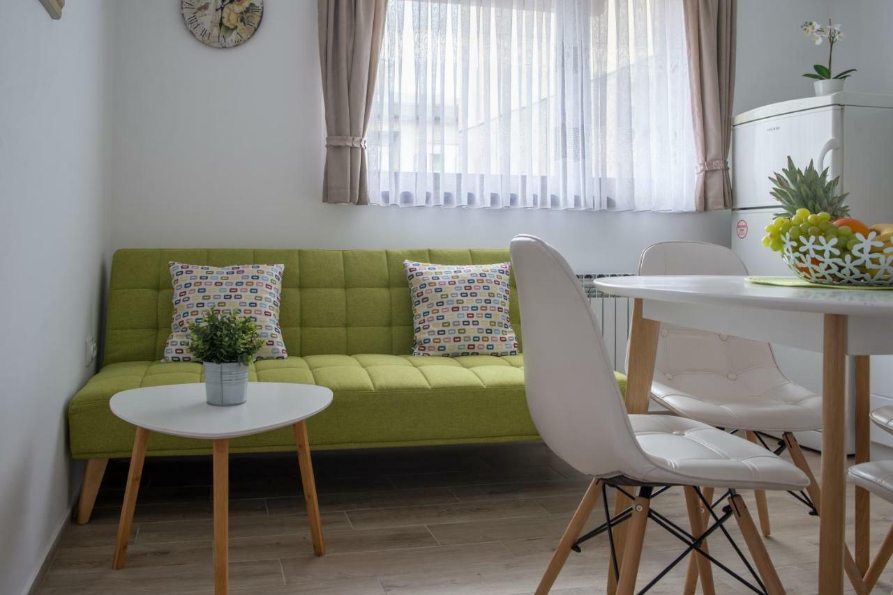 Apartment Vir Karlovac Buitenkant foto