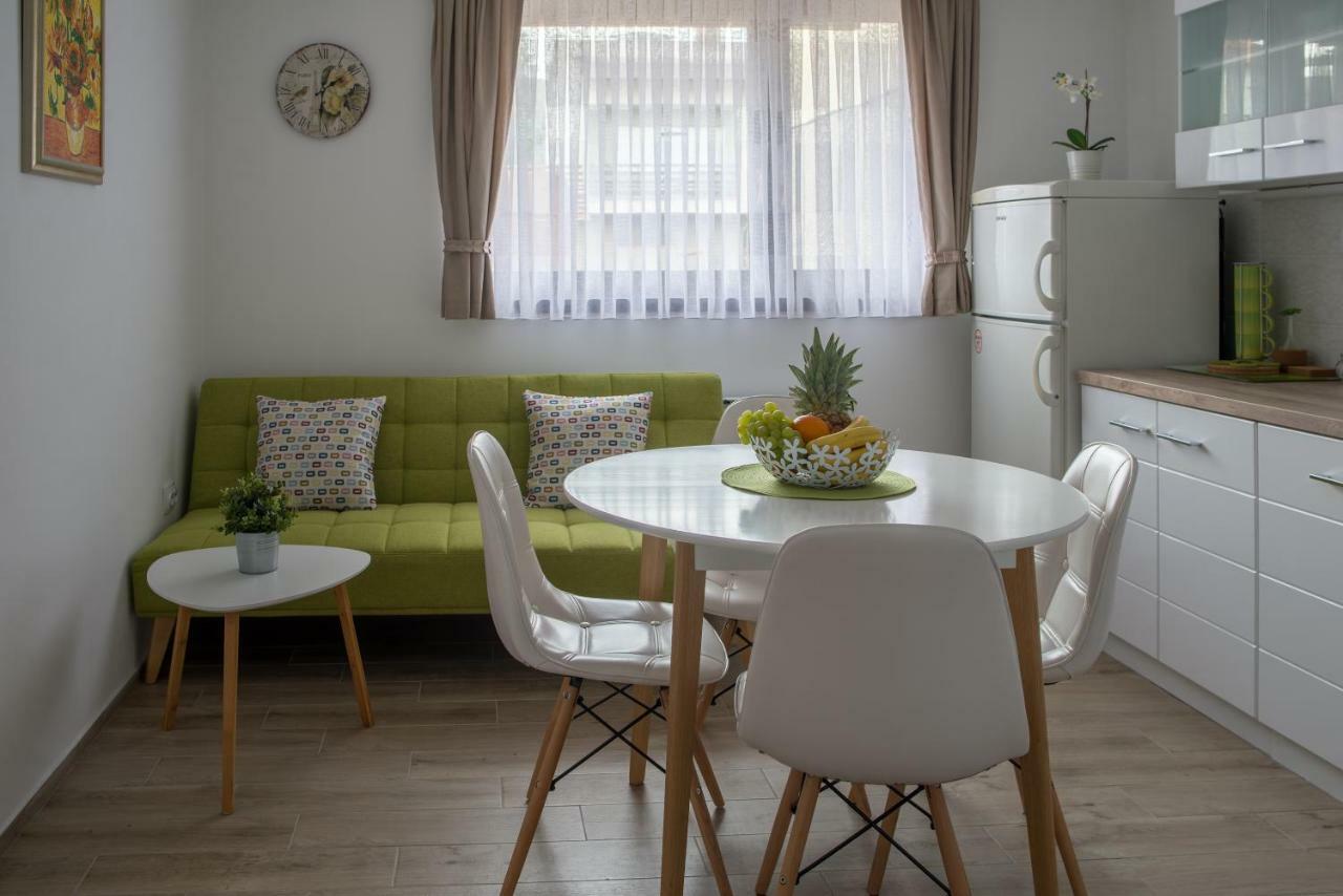 Apartment Vir Karlovac Buitenkant foto
