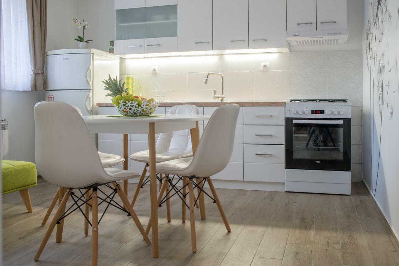 Apartment Vir Karlovac Buitenkant foto